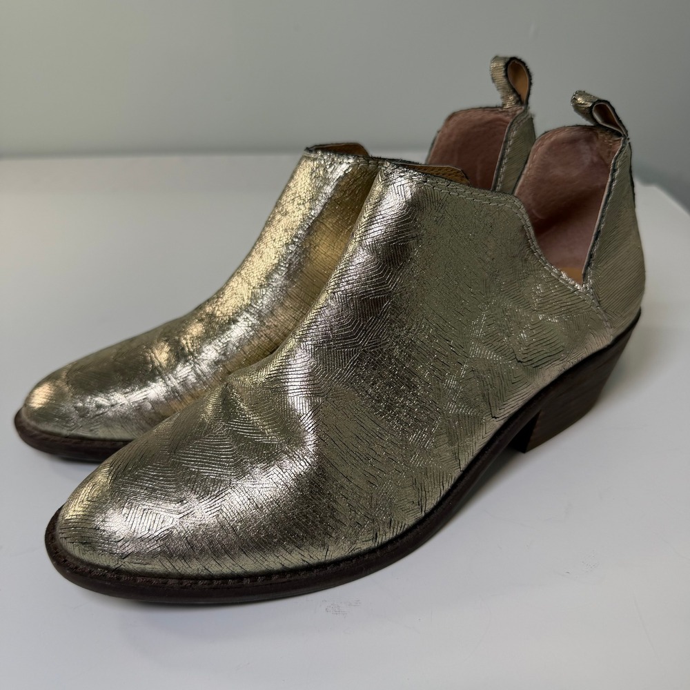 Lucky Brand Fayth Metallic Gold Textured Leather Ankle Boots Womens 8.5